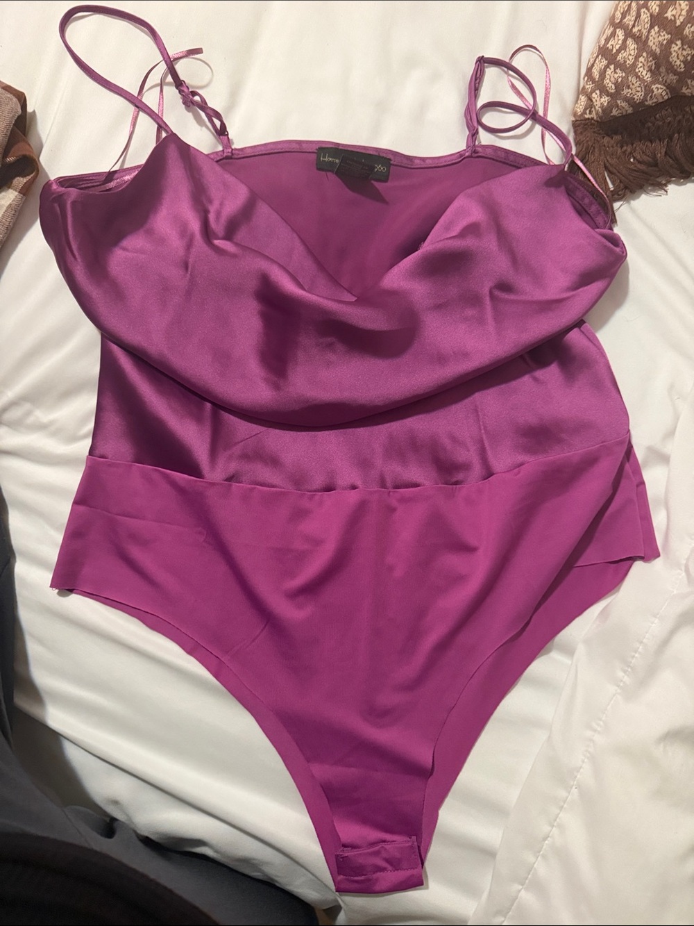 House of Harlow 1960 Fuchsia Satin Cowl Neck Bodysuit